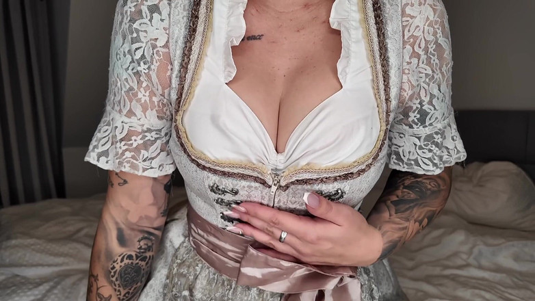 Nina Devil: Перед народным фестивалем опять возбужденные ди киски потрахались пальцами!