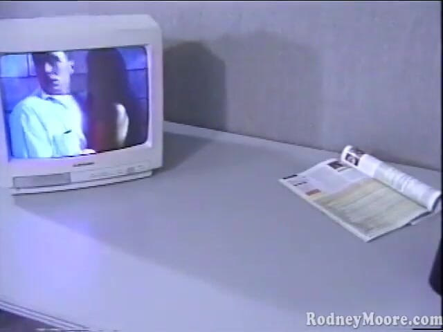 Rodney Moore: Muito vintage anal interracial sexo a três