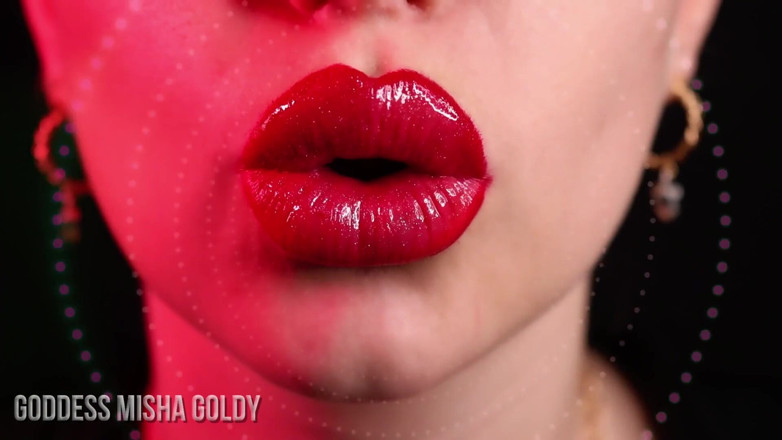 Goddess Misha Goldy: Kdo to ovládá: Vy nebo Moje červené rty?