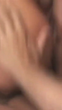 Sesso di gruppo per due coppie scambiste che amano il sesso e la doppia penetrazione