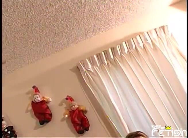 Inter-racial: Blond milf dostaje tyłek i cipkę wkręconą przez dwóch facetów...