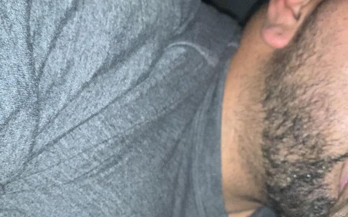 SloppyToppy: Meu amigo hetero me pede cabeça molhada e desleixada