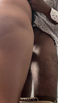 샤워 중 계부와 화장실 XXX 섹스를 즐기는 인도 의붓딸