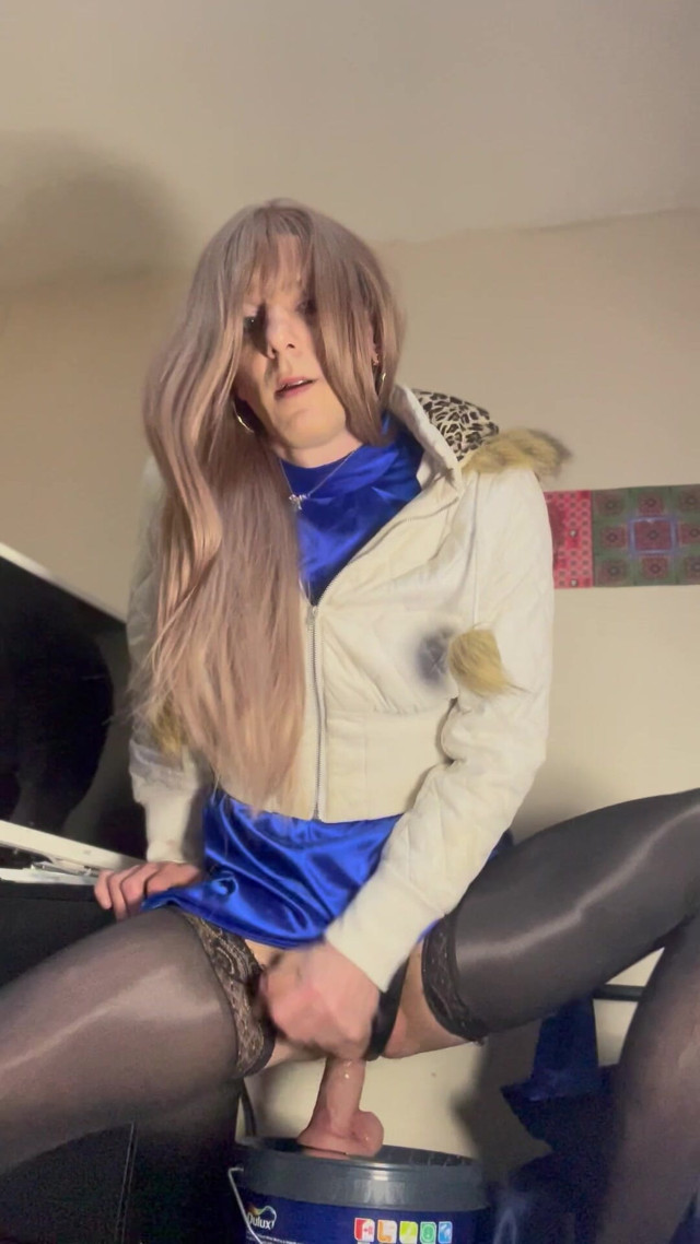 Jess Silk Rides (Jessica silk)