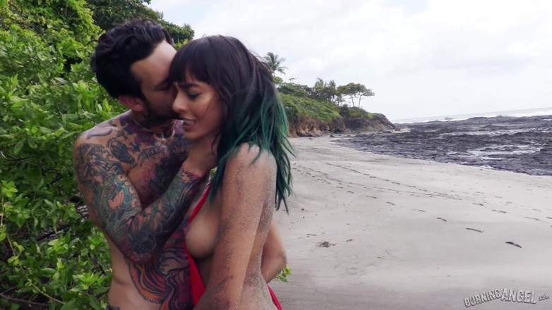 Burning Angel: BurningAngel - Janice Griffith rucha małe dłonie na wakacjach
