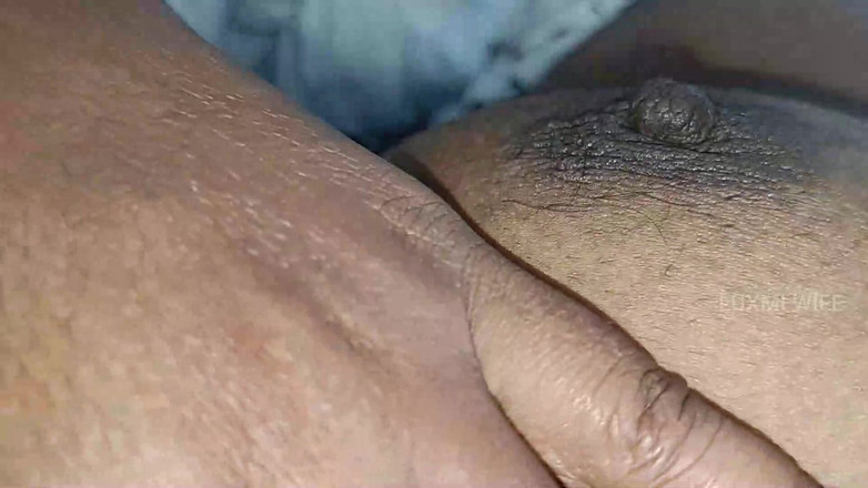 Luxmi Wife: Soția are orgasm de vârf care curge din pizdă - 4