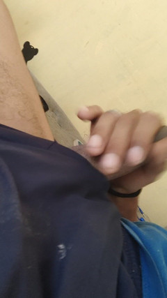 AlexAlejandro13: 谁想要我的牛奶？