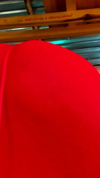 Twerking in einem weiteren sexy kleid von großem fan geschickt...