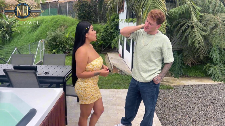NickJowel: I Give a Punishment to the Peruvian Housewife Issane