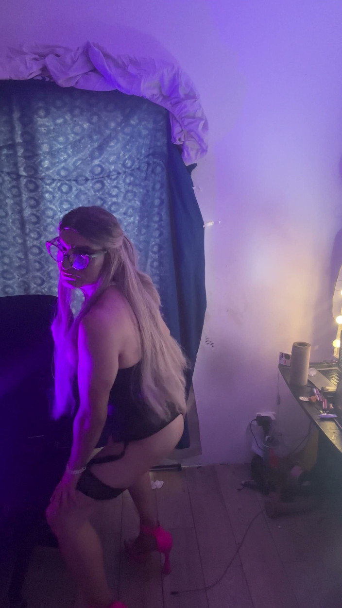 Marina Valentino: Mexican Whorere