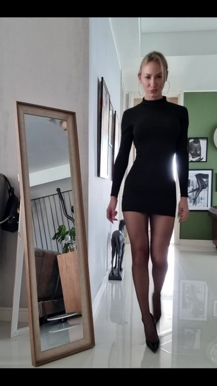 Angel The Dreamgirl: Catwalk