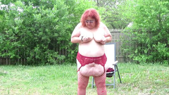 BBW nurse Vicki adventures with friends: red Tarter ven fit Paní je snědena!  11minutové video!