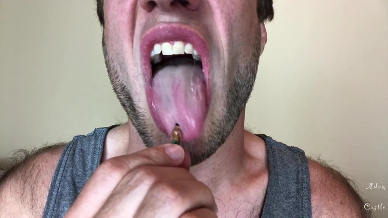 Adam Castle Solo: Huấn luyện viên khổng lồ Adam doms chơi shrunken