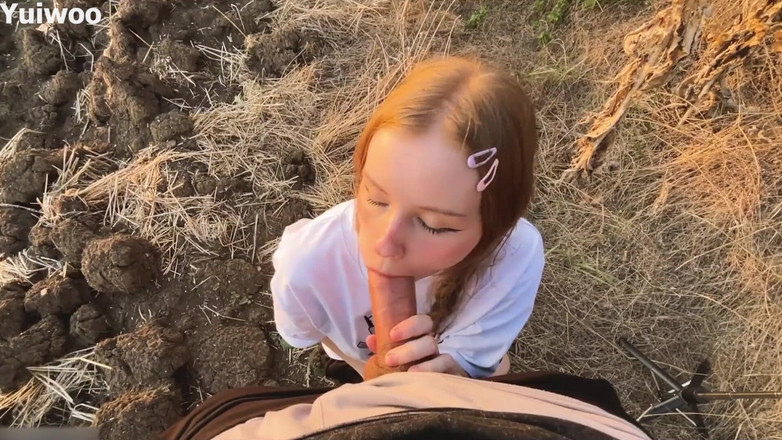 Yuiwoo: Boquete suave no pôr do sol de uma linda ruiva...