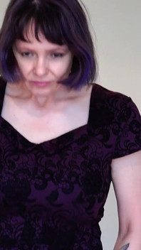 Wielkie Piersi Dojrzałe MILF Tygrys Pociera Swoją Cipkę Ciężko, aż Spuści
