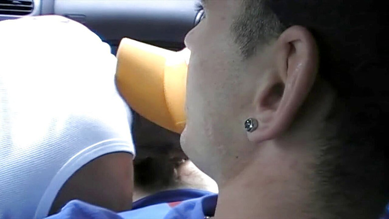 Gaybareback: Ssij chłopca do mojego samochodu i pieprzyć mnie mocno na...