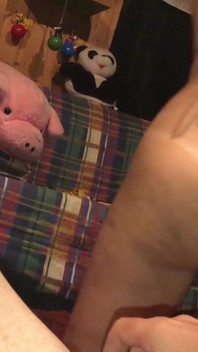 자지에 가기 전에 좋은 오럴을 해주네