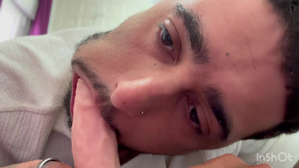 Damien Custo: Damien Custo tvrdě saje