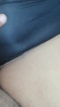 Mama vitregă desi sexy îl seduce pe fiul vitreg 5