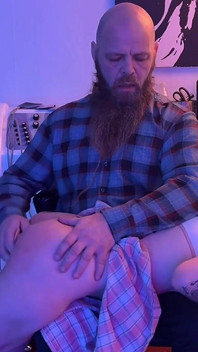 늙은 자지를 복면으로 따먹는 늙