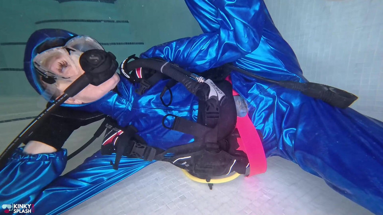 UKCuteGirl Lucy Lauren: Compilación de buceo bajo el agua - más de 1 hora!