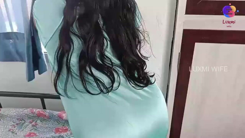 Luxmi Wife: Matrigna fa un pompino al figliastro