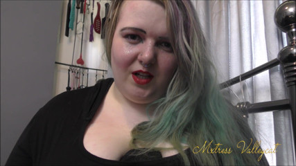 Mxtress Valleycat: Mesmerized into buying me boots