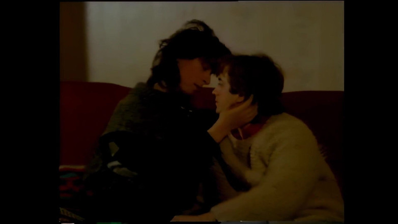 Vintage Megastore Full hd: Fată provocatoare și sfidătoare