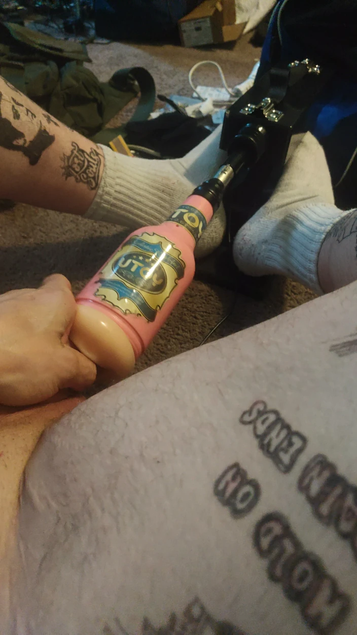 Cdubzdik: Everyone Left, so I Let My Machine Suck the Cum...