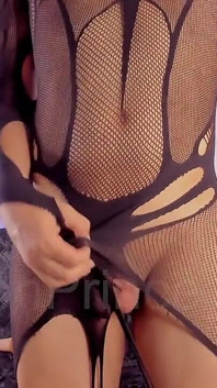 Femboy Ken Verkleidet Sich Als Hure Und Spielt Nur Mit Seinem Verca in Strumpfhosen