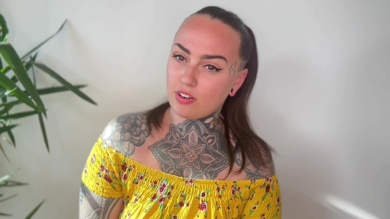 Miss Valentina: Найкращий друг дружини, домашнє відео