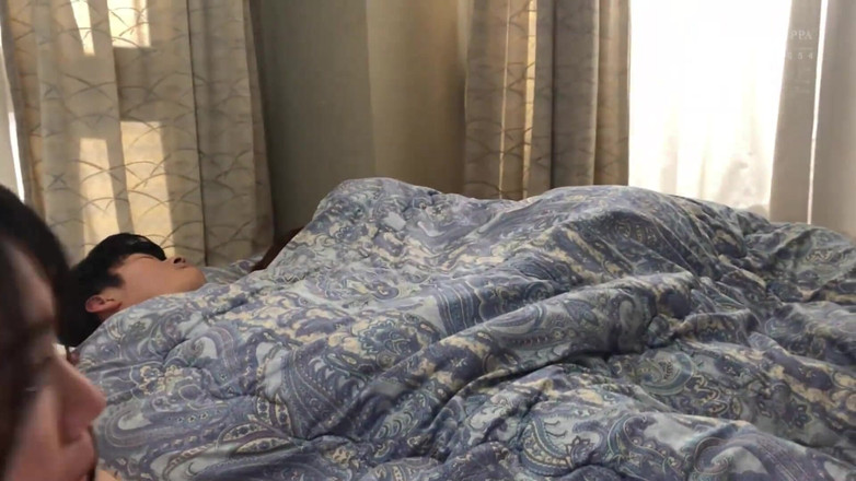 Smooth Time: Menukar istri dengan istri junior dan crot di sekujur tubuhnya....