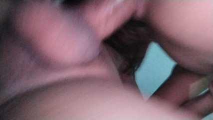 AngyAmazon: Poskakování zadku v péru mého mladého souseda