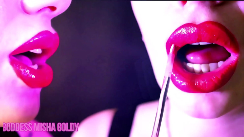 Goddess Misha Goldy: Du wirst nie stark genug sein, um nein zu meinen...
