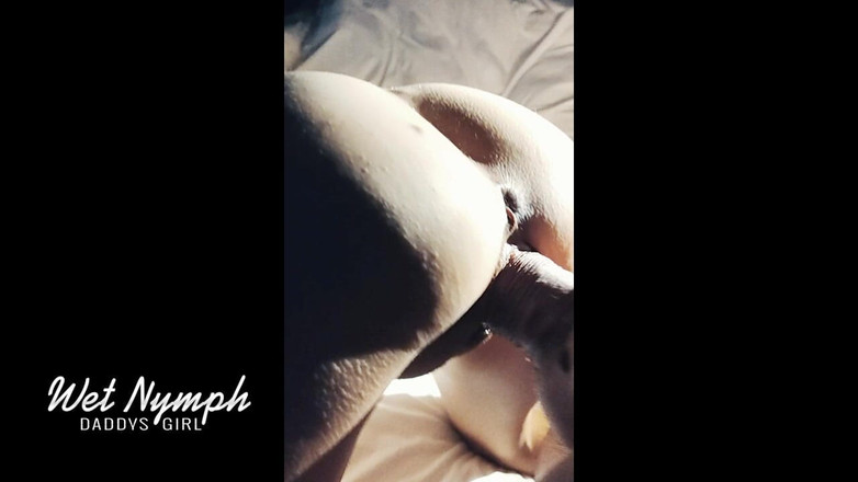 Wet Nymph: Chůva creampie po noci venku