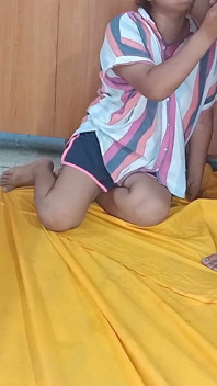 Girlfriend’s Skilled Mouth Worships His Cock at the Hotel