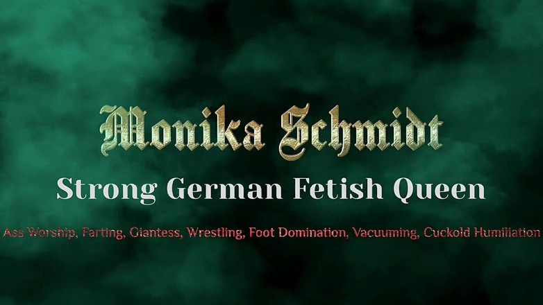 Strict Senz: Моніка Шмідт, тренування мінету, рогоносець, страпон, сука, плювки, словесне приниження