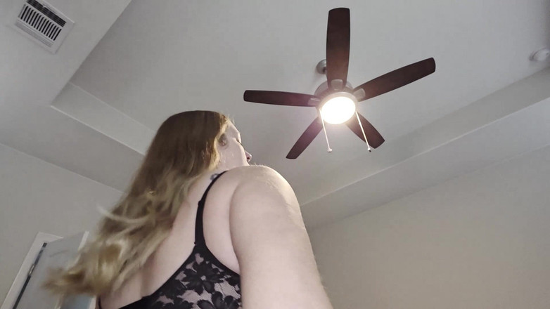 Mama_Foxx94: कई कराह रहे चरमोत्कर्ष के साथ गले में गहरे और काउगर्ल