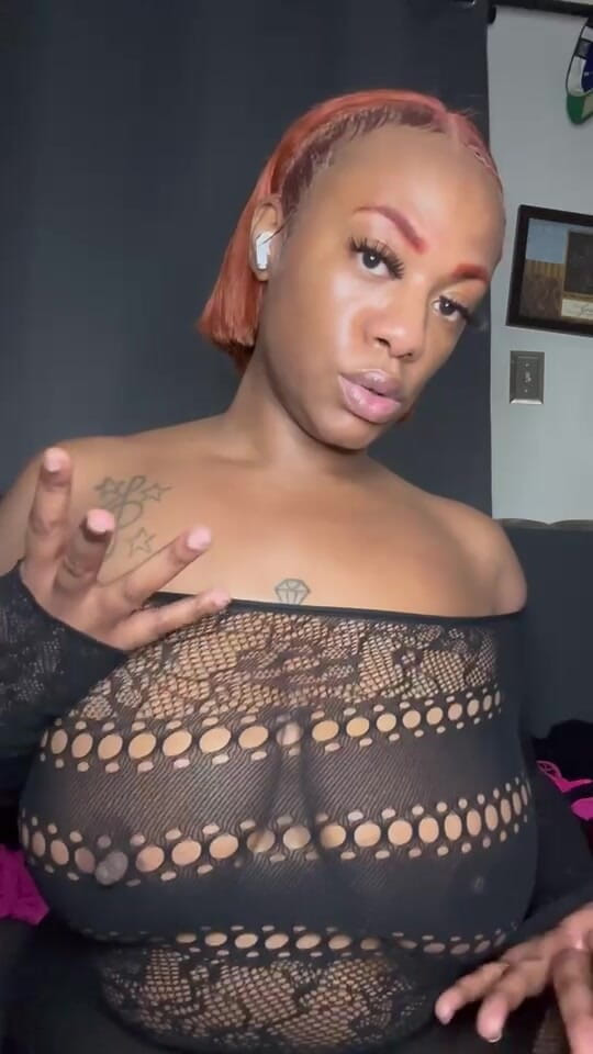 Harley Harper: Este Coño Está Aquí Para Ti