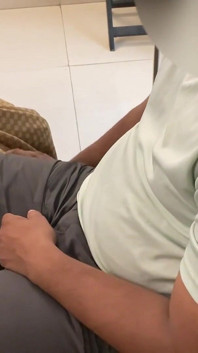 Setiausaha Panas Datang Ke Bos Hotel Untuk Dapatkan Kenaikan Pangkat