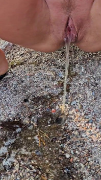 A Cousy Morning Piss in the Free Public
