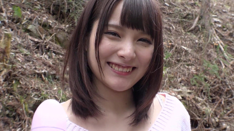 Caribbeancom: 甜美少女在温泉中被干