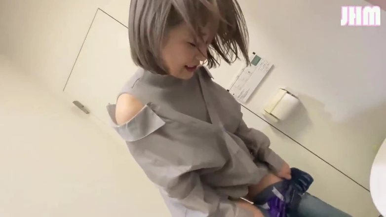 Japanese Hentai Matings: A Slender Beauty Explores Freedom Finding Quiet Release Beneath the...