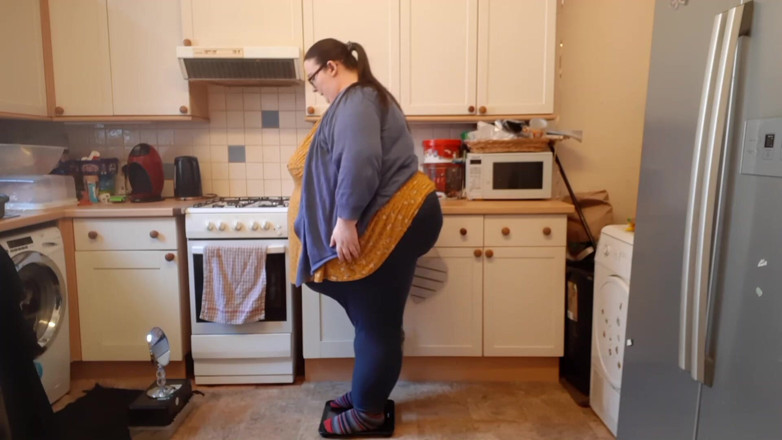 SSBBWLadyBrads: Berat SSBBW pada April 2021 hasil