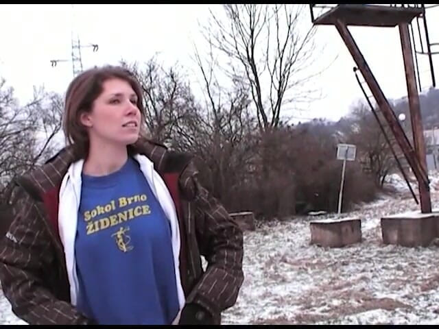 All Those Girlfriends: Fran shows her body on winter cold