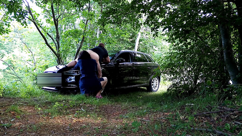 Toilet Mommy: Ne Tak Nudné Odpoledne