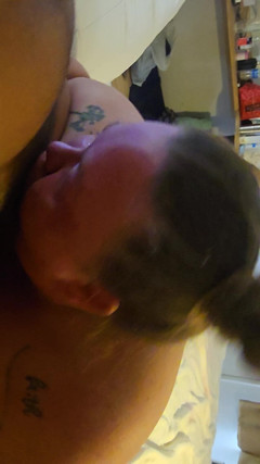 KineMaster: Mein Grub-hub-fahrer bat mutig, meinen schwanz zu lutschen