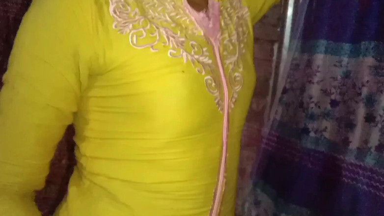 Deshi women: Byl jsem sám v temné noci a měl sex s...