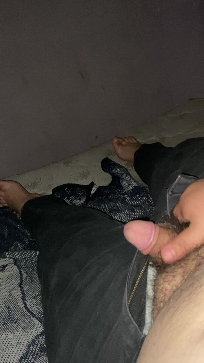 Pure: Disfrutando Mi Pene En La Noche