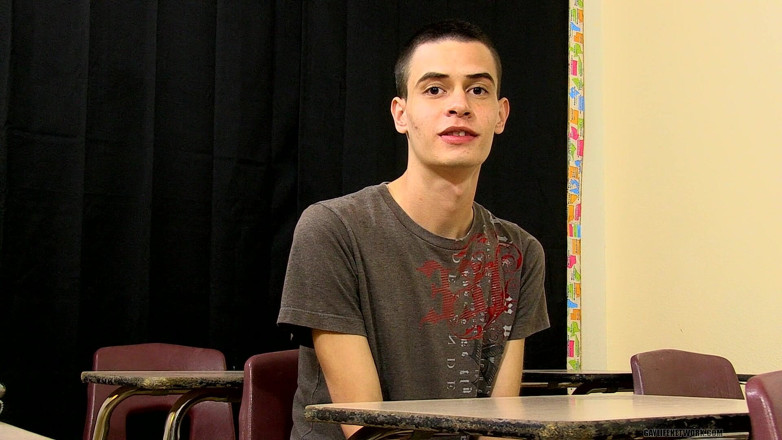 Teach Twinks: In classe con la dolce danny